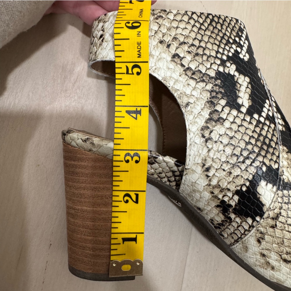 Vionic Blakely Snakeskin Open-Toe Bootie Heel Women's 8 Buckle Leather - Picture 12 of 13